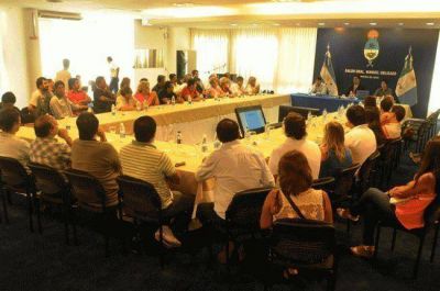 ATECH concurre con reclamos y moderadas expectativas
