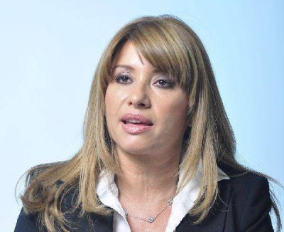 M�nica Litza: �La C�mpora le hace da�o a gran parte de la administraci�n nacional�