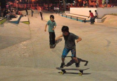 Har�n ajustes al skate-park y exigir�n uso de casco y rodilleras