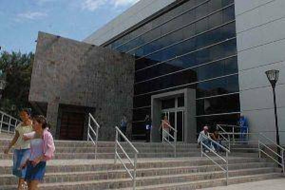 Se desmay� en el colegio y descubren que era abusada por su propio padre