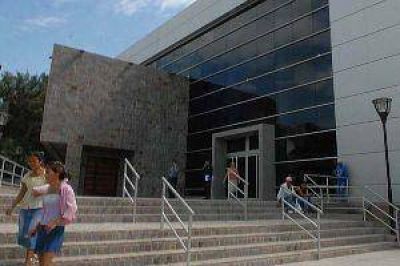 Se desmay� en el colegio y descubren que era abusada por su propio padre