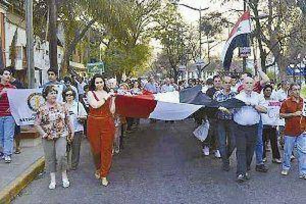 Marcharon en Santiago para pedir por la paz en Siria