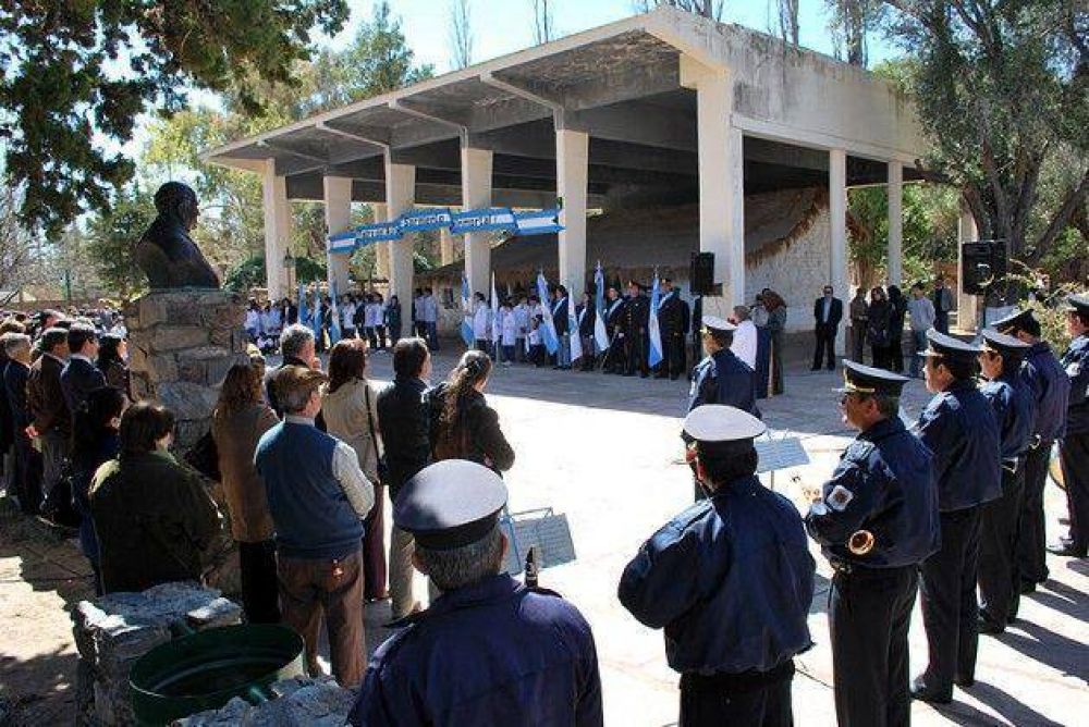 Asumir�n directores y premiar�n al Docente del A�o