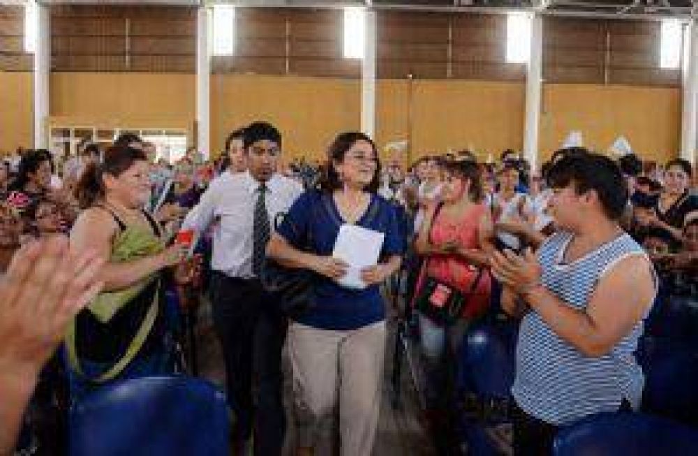 Tras el pedido de Corpacci, la oposici�n asegura que no traba la ley de violencia