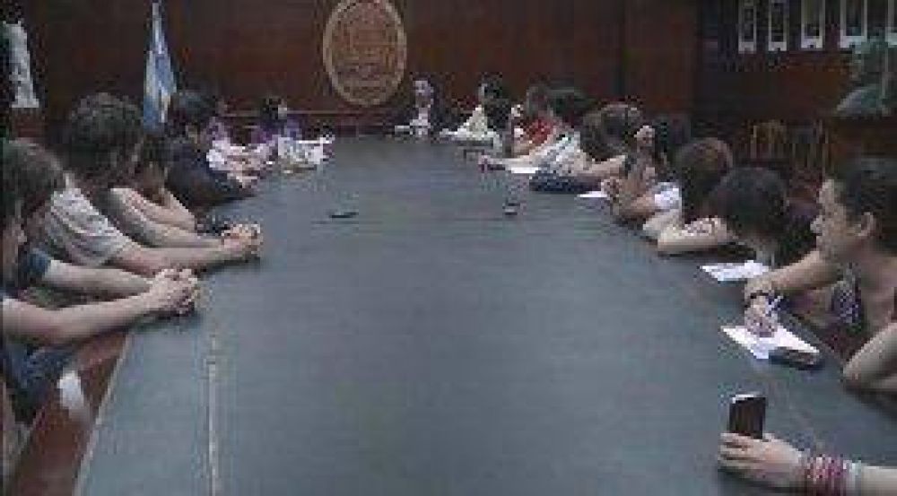 Autoridades de la UNT y estudiantes de Filosof�a y Psicolog�a acordaron un plan de trabajo conjunto
