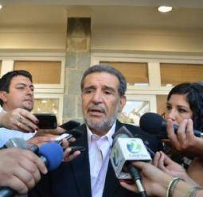 El gobernador lanz� una advertencia: �La plata del Estado es sagrada�