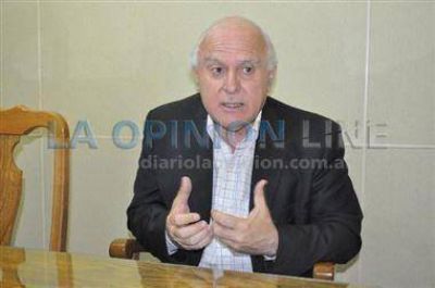 Lifschitz present� su idea sobre polic�as de proximidad