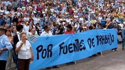 Uruguay: comerciantes exigen a Mujica que los defienda en la nueva disputa con la ex Botnia