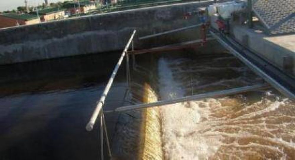 Las obras de saneamiento permitieron aumentar un 400 % la capacidad de potabilizacion de agua 