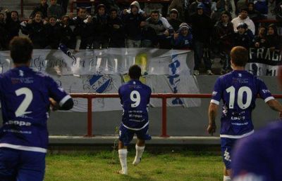 Alvarado arm� su propia fiesta ante Uni�n