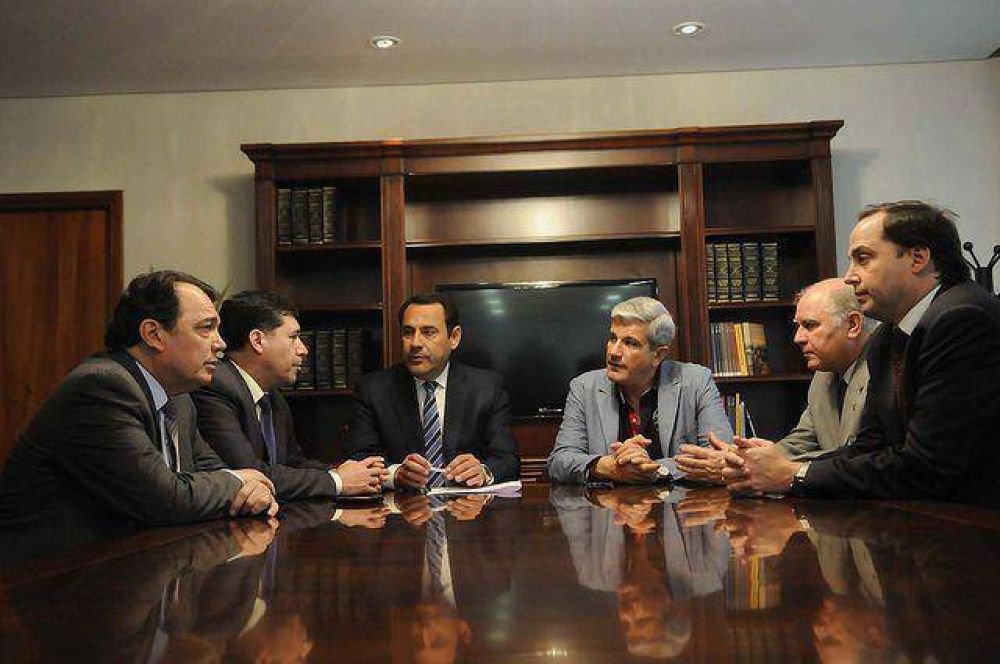 La sequ�a que castiga al norte en la agenda del Parlamento del NOA