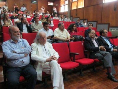 Recursos h�dricos en amplio debate