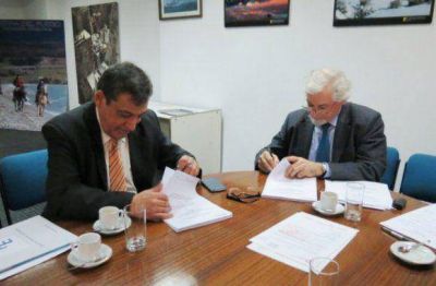Sin licitaci�n, reparan turbina por m�s de U$ 3 millones
