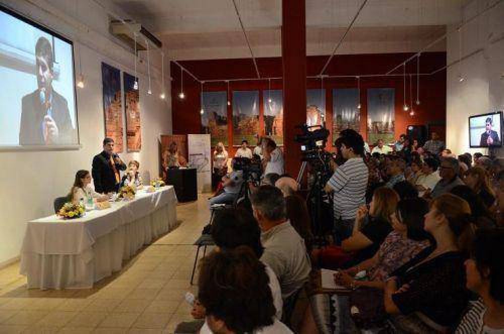 Exitosa presentaci�n de �El Camino de los Jesuitas�