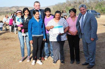 Construir�n 30 viviendas en San Francisco del Monte de Oro