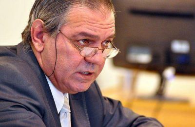 El fiscal Amado pidi� absolver a ocho polic�as acusados de golpear a un menor en Acha
