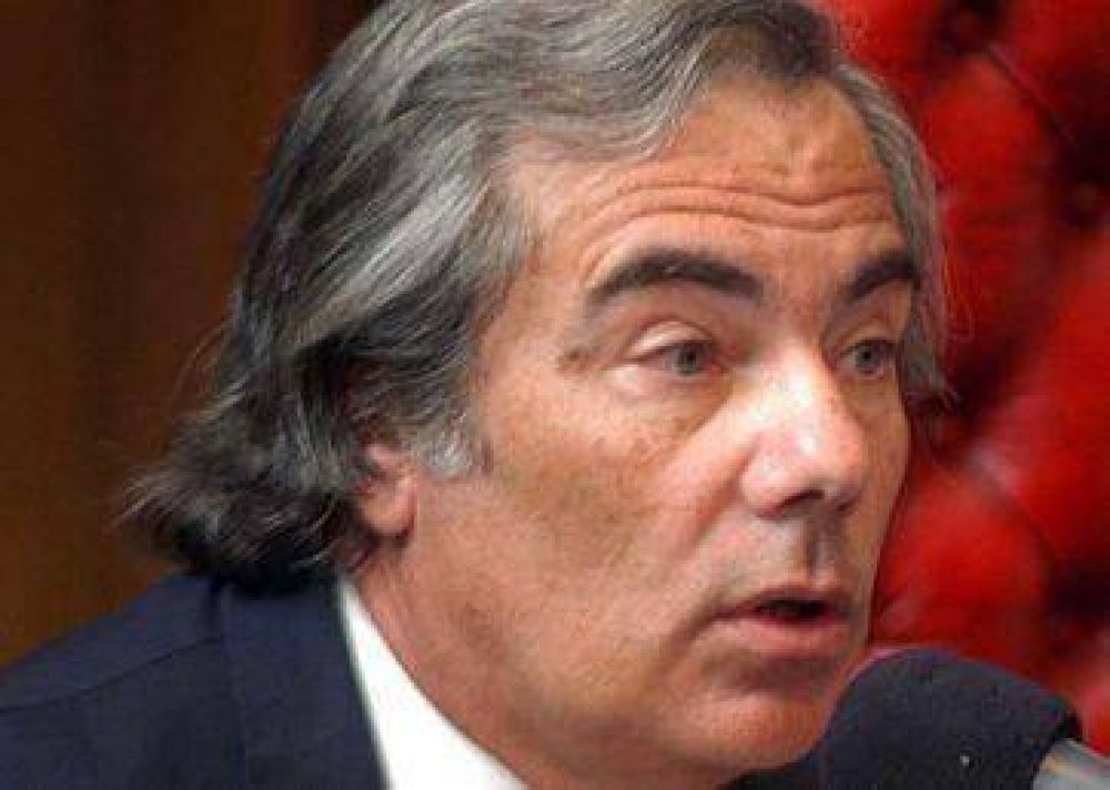 Massa cambia al Jefe de campa�a: chau Juanjo