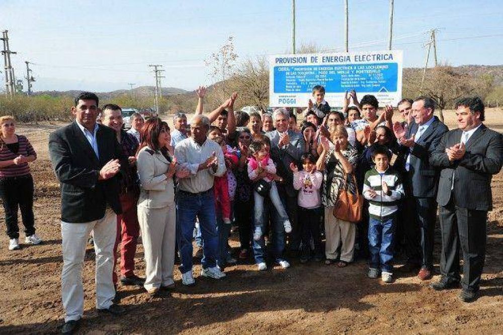 Lleg� la energ�a el�ctrica a las familias de Las Tosquitas