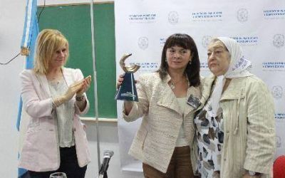 Susana Trimarco recibi� en La Plata el premio Rodolfo Walsh
