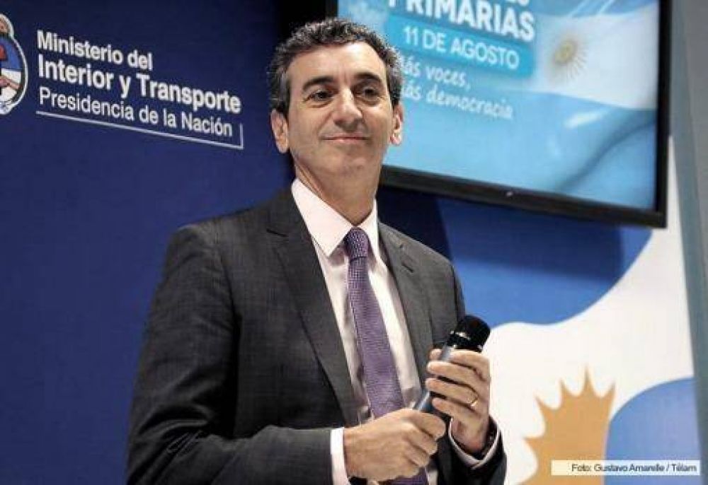 Randazzo: "A�n no se viaja bien, pero en 2014 habr� mil coches nuevos"