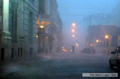 Anuncian tormentas fuertes y ca�da de granizo en Capital y alrededores