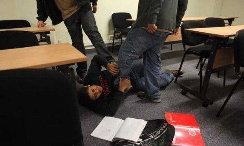 Habilitar�n un 0800 para alertar en casos de violencia escolar