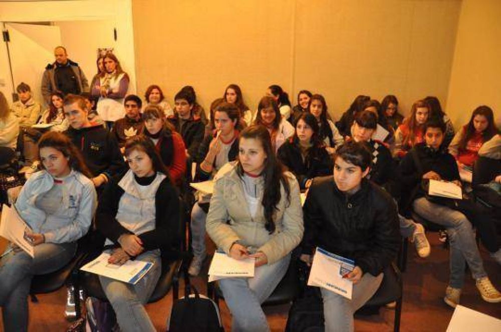 "Primer empleo": participaron alumnos del Normal