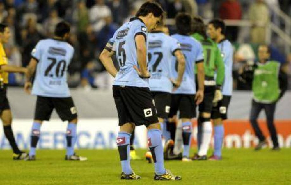 Belgrano enfrenta a V�lez y busca "sacarse la espina"