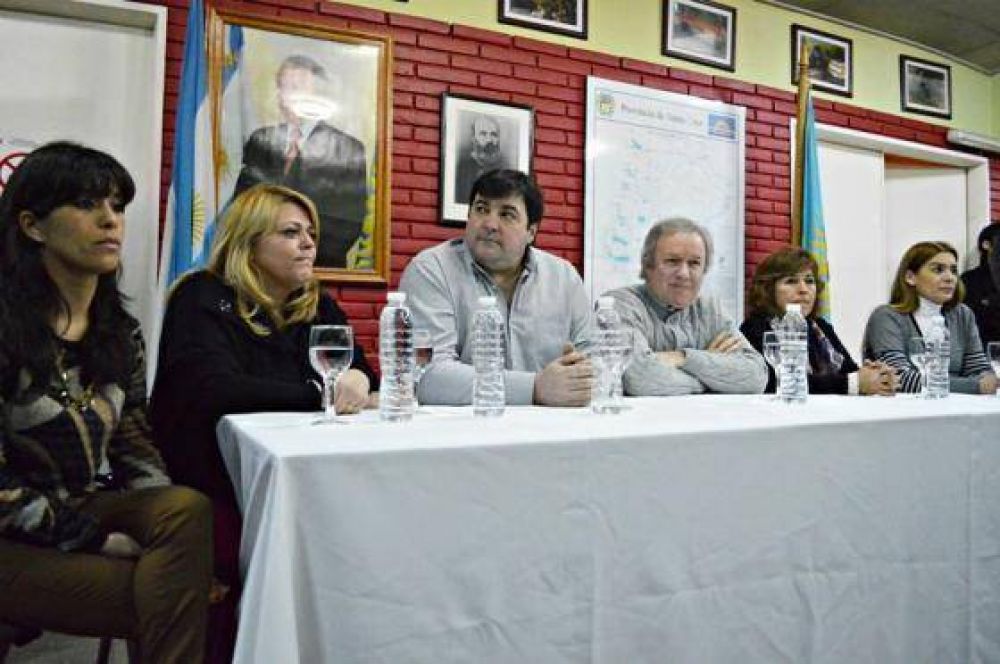 Peralta: �No es bueno que la pol�tica siempre tenga las mismas caras�