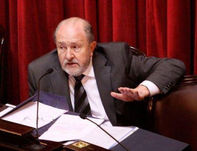 Verna pide tarifas m�ximas para celulares