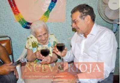 Una vecina de la Capital cumpli� 107 a�os de vida