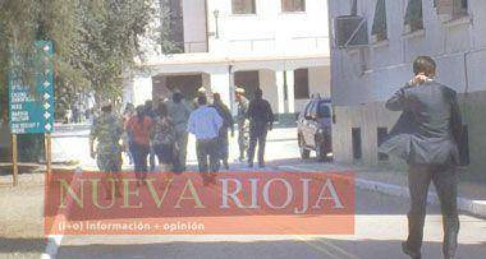 Allanaron el regimiento por la desaparici�n de D�az Moreno