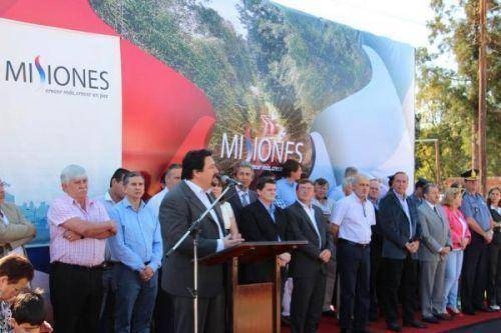 Closs valor� el rol de los docentes como la br�jula que gu�a a los estudiantes