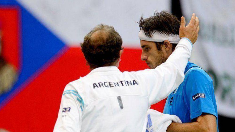 Berdych le gan� a Mayer y complic� la estad�a de Argentina en la Copa Davis