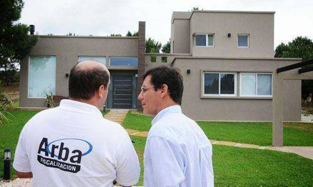 Arba detect� en Pilar 1.800 casas de lujo declaradas como bald�os