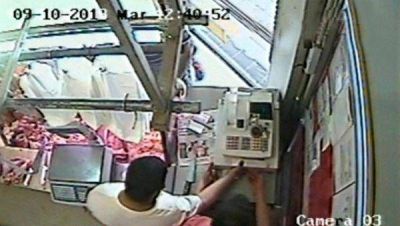 Roban una carnicer�a y se llevan la caja registradora