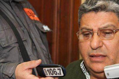 MONFASANI DENUNCI� AL EJECUTIVO DE OPERAR EN SU CONTRA