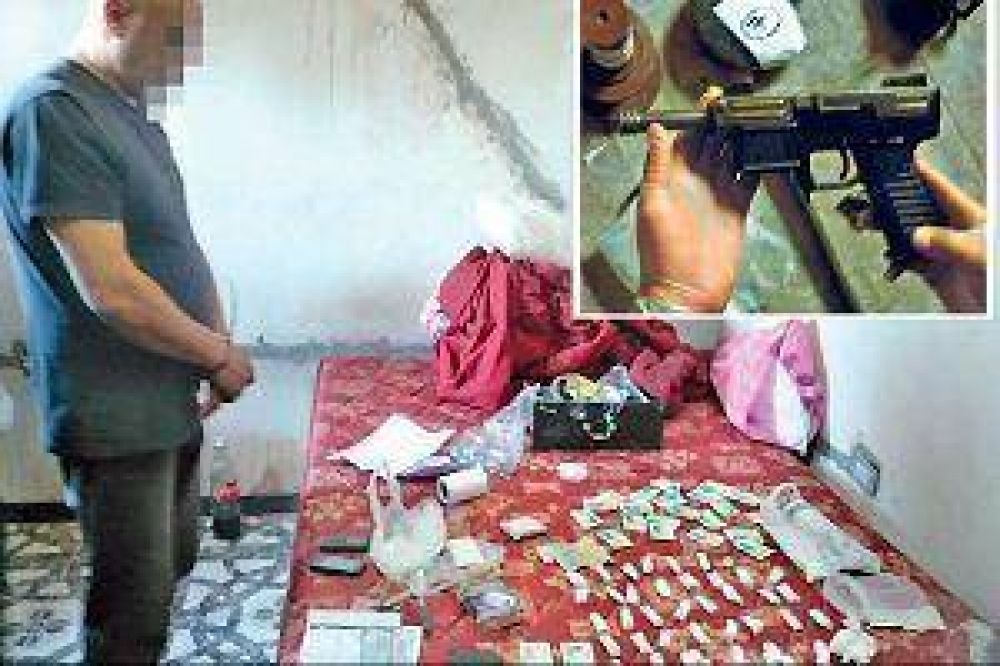 Operativo narco: fotos in�ditas de la droga, las armas y los 13 detenidos