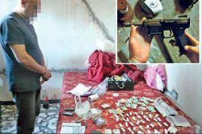Operativo narco: fotos in�ditas de la droga, las armas y los 13 detenidos