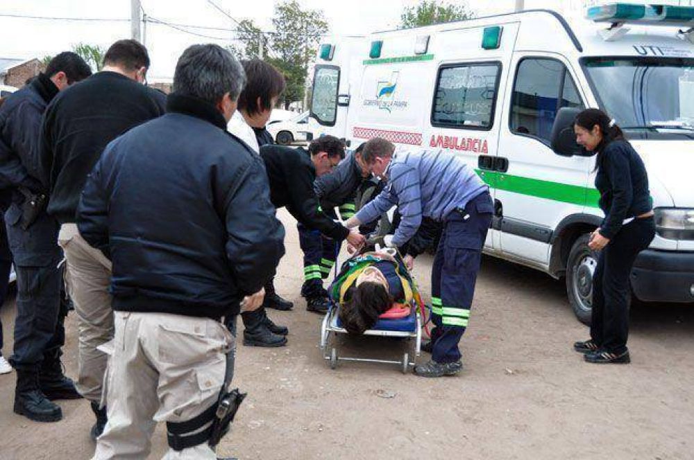 Una joven con lesiones