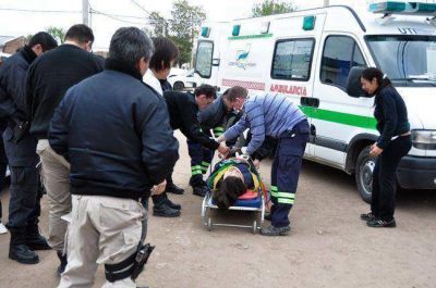 Una joven con lesiones