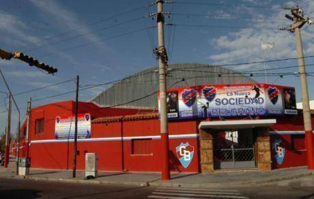 Seis a�os de c�rcel por balear a la salida del baile