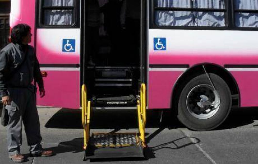 Llegan colectivos nuevos para discapacitados