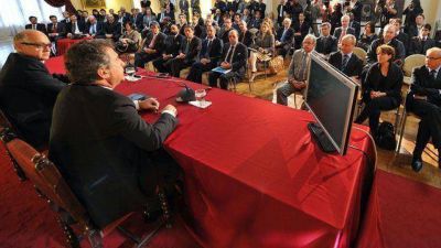 Urribarri mostr� el potencial de Entre R�os ante embajadores	 
