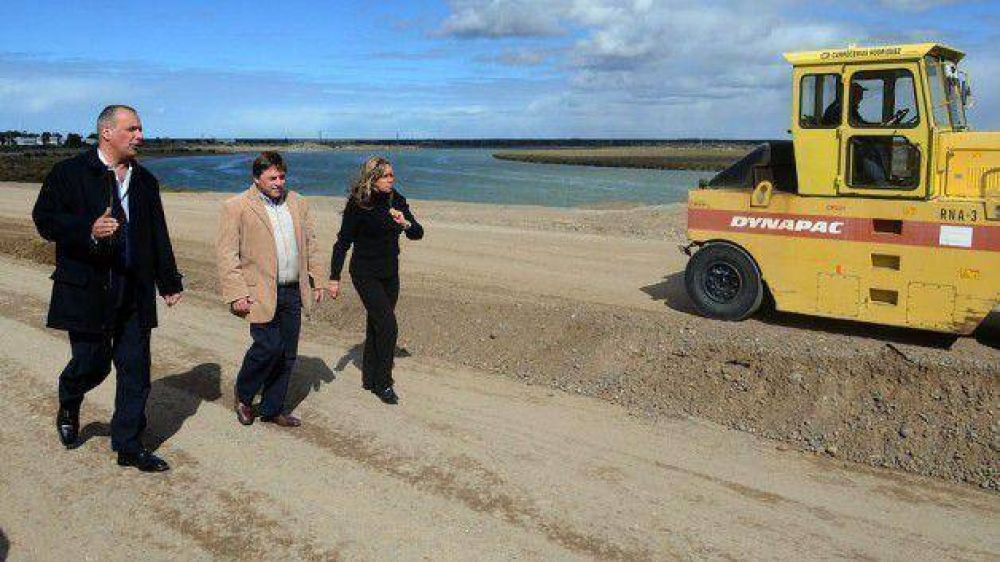  Buzzi: �Invertimos en infraestructura para poner en valor a la capital provincial y eso genera oportunidades y empleo�