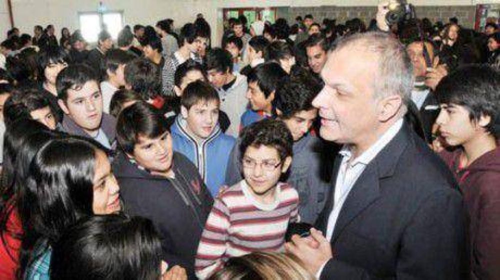Se agrava la crisis docente y ya suman 600 los telegramas de descuento
