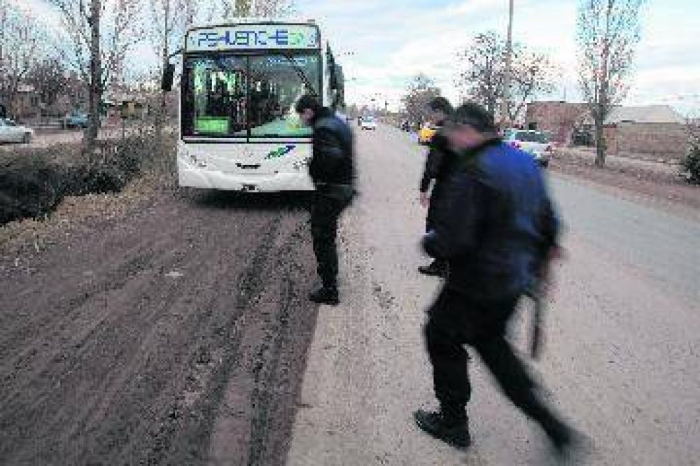 Balearon a un chofer de Pehuenche en un robo