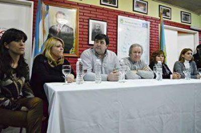 PERALTA: �NO ES BUENO QUE LA POL�TICA SIEMPRE TENGA LAS MISMAS CARAS�