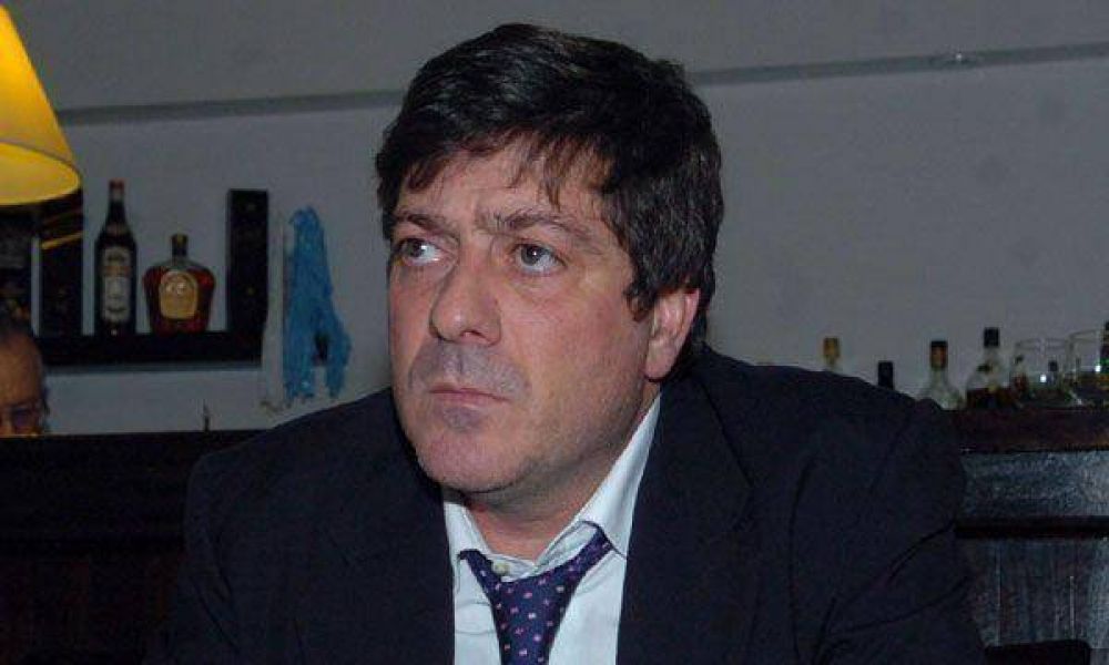 Duras cr�ticas a Mariotto por haber admitido administrar una FM trucha
