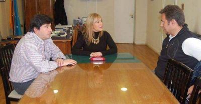 Lechman confirm� a Boyadjian y Oyarzo que no se avalar�n m�s quitas a los Municipios